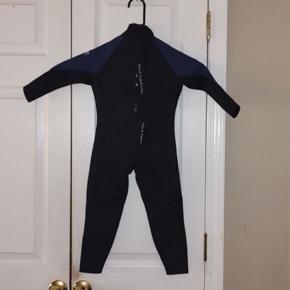 Dark Lightning black navy neoprene wetsuit surfer suit beach ocean  Sz 4 - Picture 1 of 7